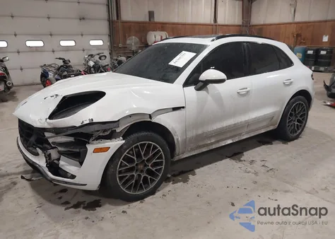 2017 Porsche Macan Turbo z USA, uszkodzony, nr VIN WP1AF2A52HLB60897